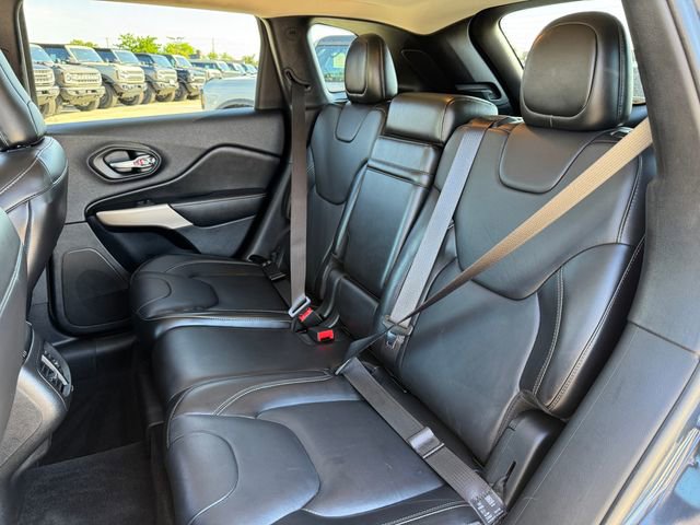Used 2018 Jeep Cherokee Limited AWD/4WD image 15