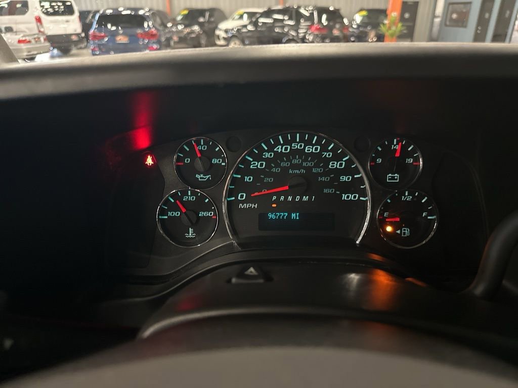 Used 2018 Chevrolet Express 2500 image 15