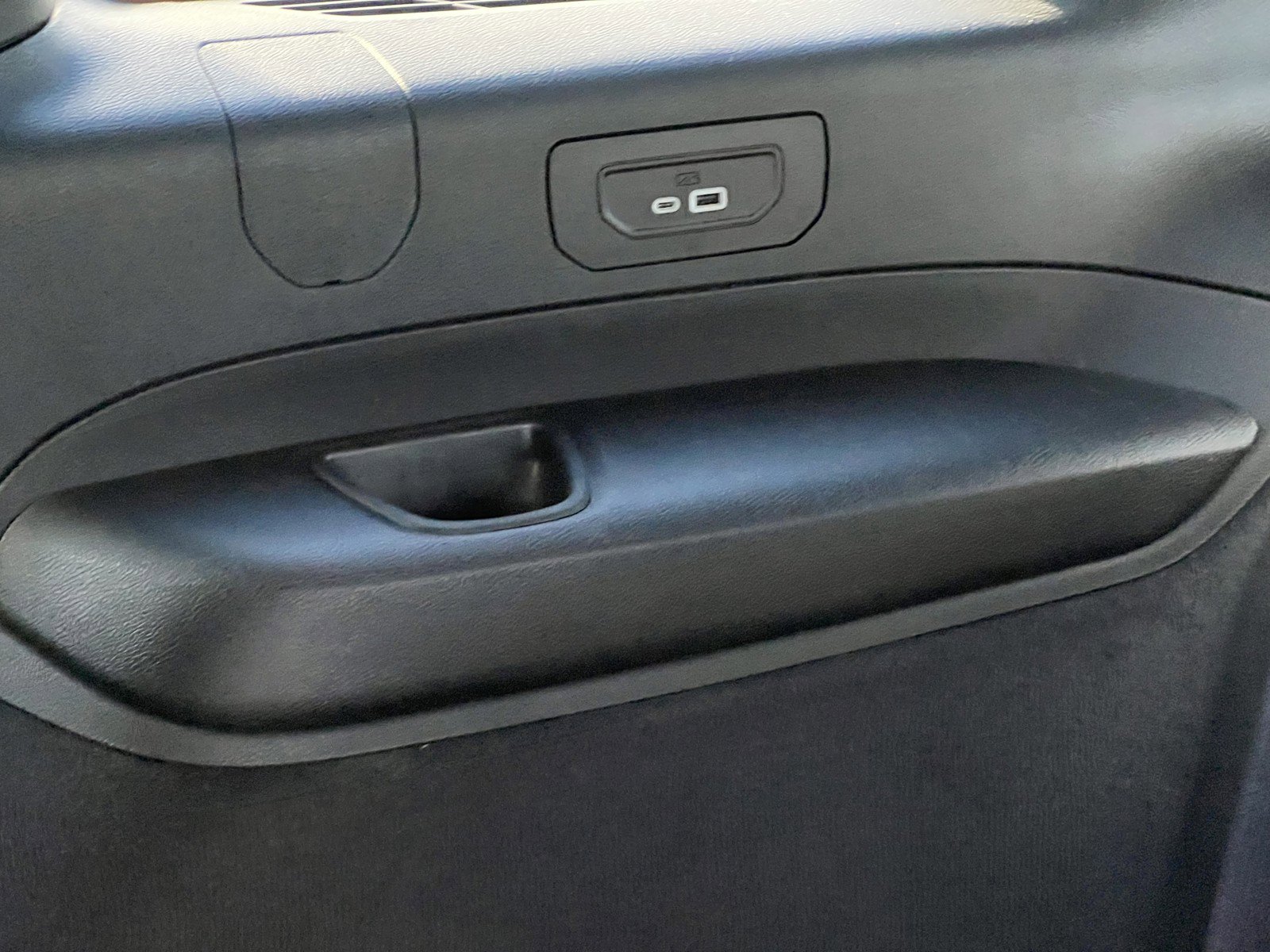 New 2025 Jeep Grand Cherokee L Overland w/ Luxury Tech Group IV image 16