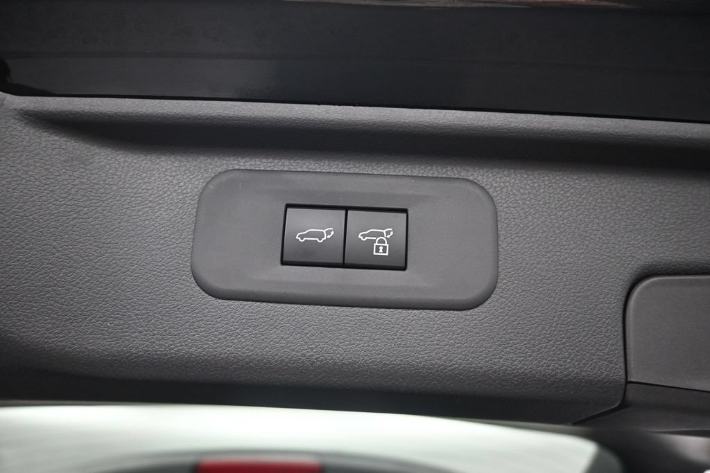 Used 2024 Toyota Grand Highlander AWD image 30
