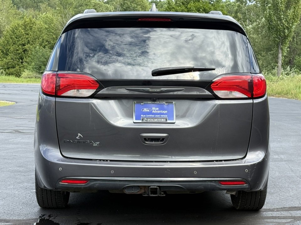 Used 2020 Chrysler Pacifica Touring-L Plus image 49
