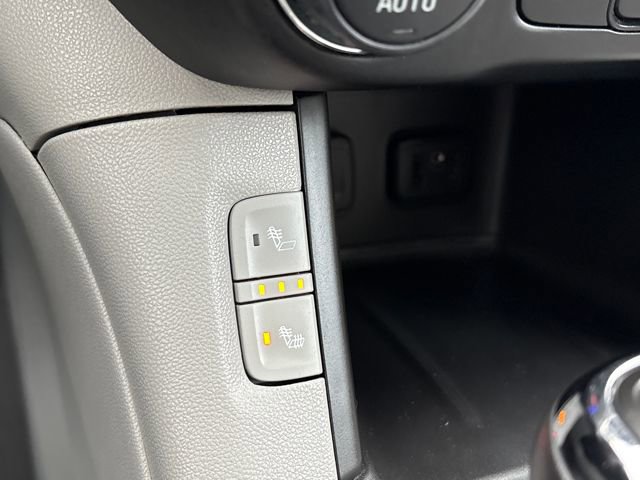 Used 2019 GMC Acadia SLT image 18