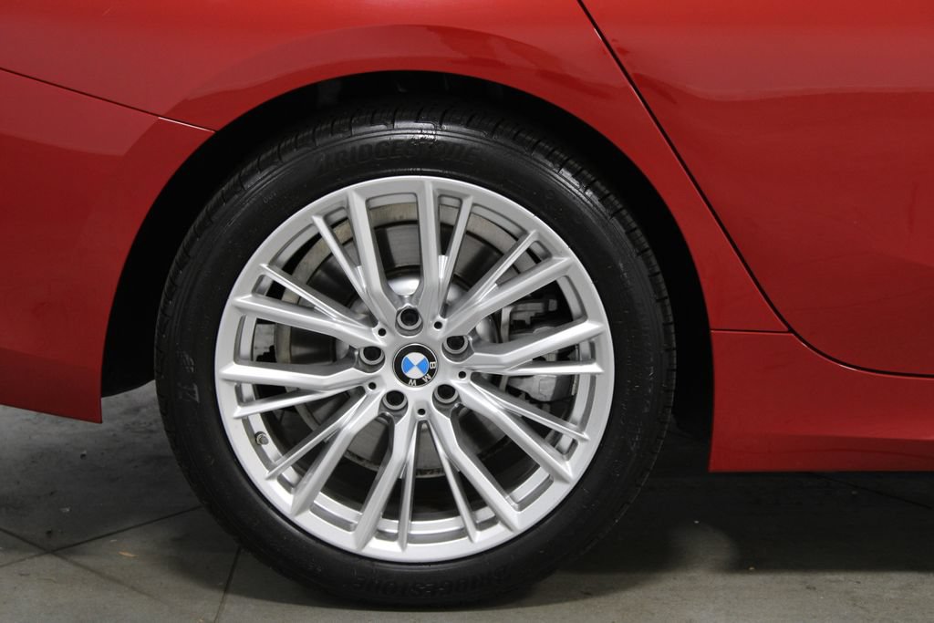 Used 2023 BMW 330i Sedan w/ Premium Package RWD image 13