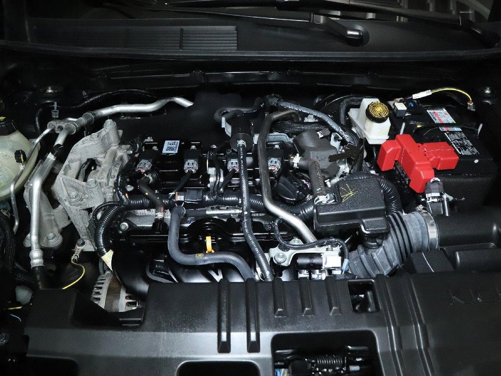 Certified 2025 Nissan Kicks SV image 33