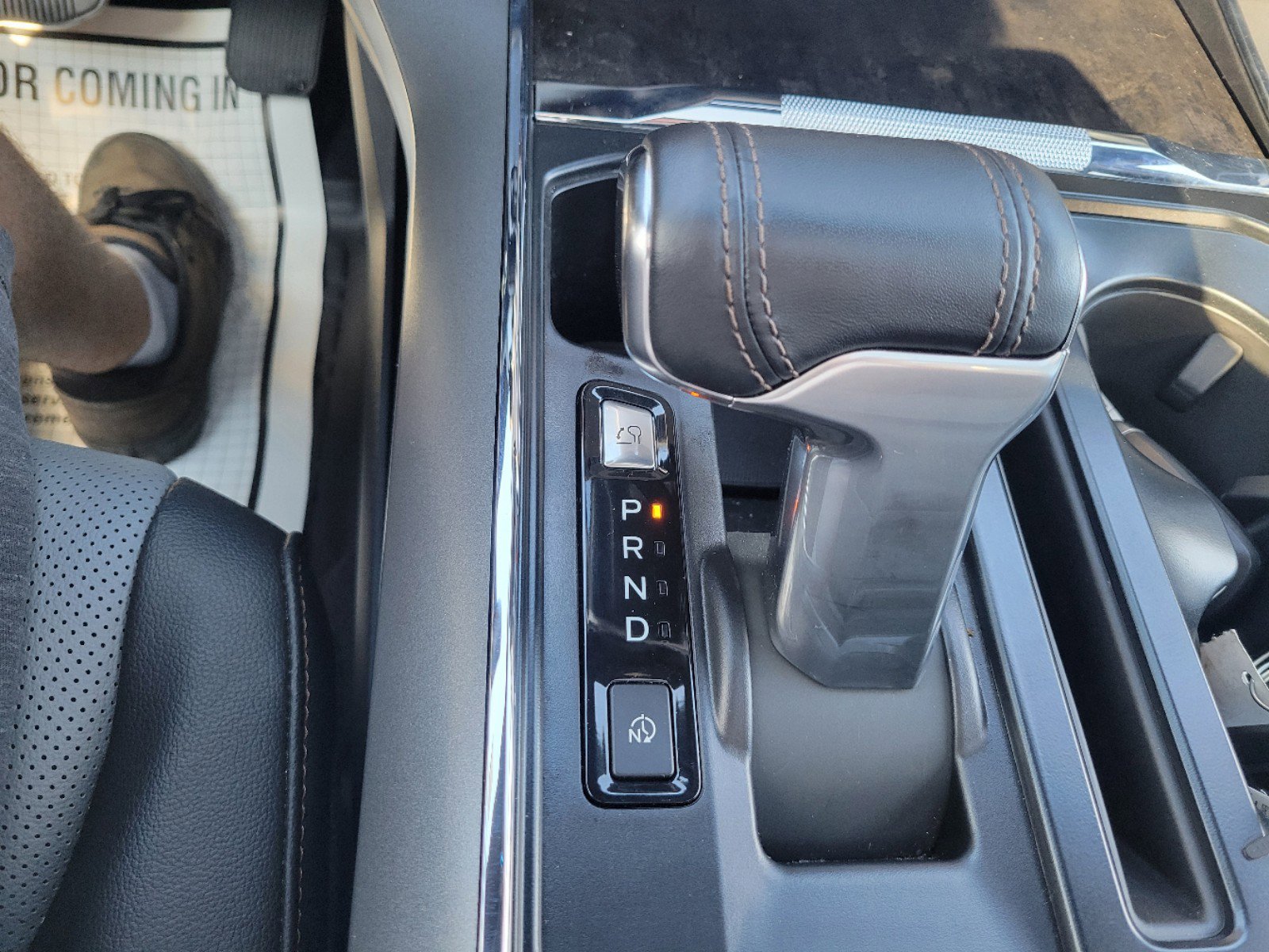 New 2023 Ford F150 Lightning Lariat w/ Equipment Group 511A High image 22