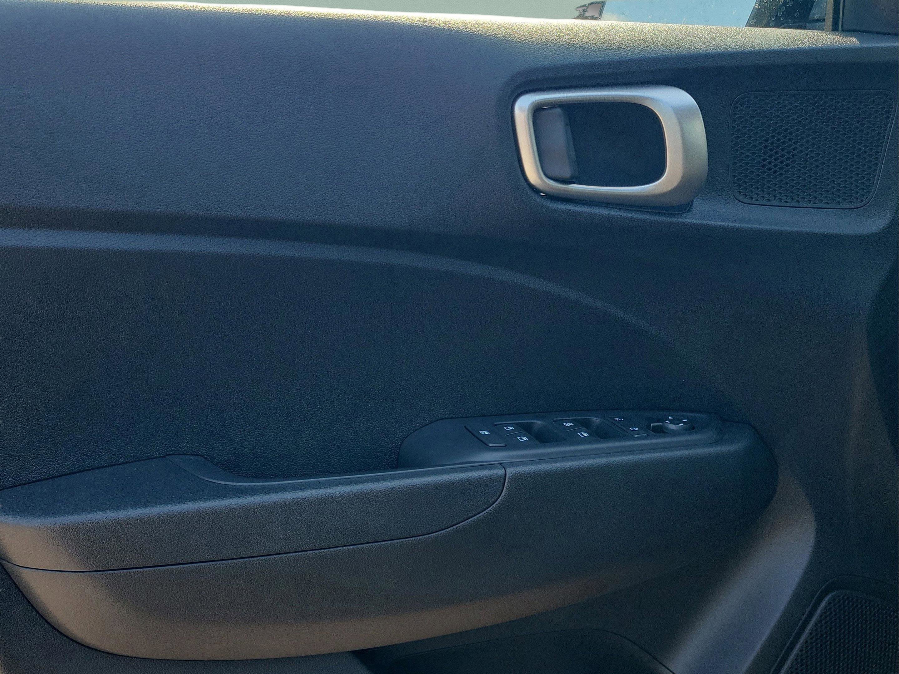 New 2026 Hyundai Venue SE image 16