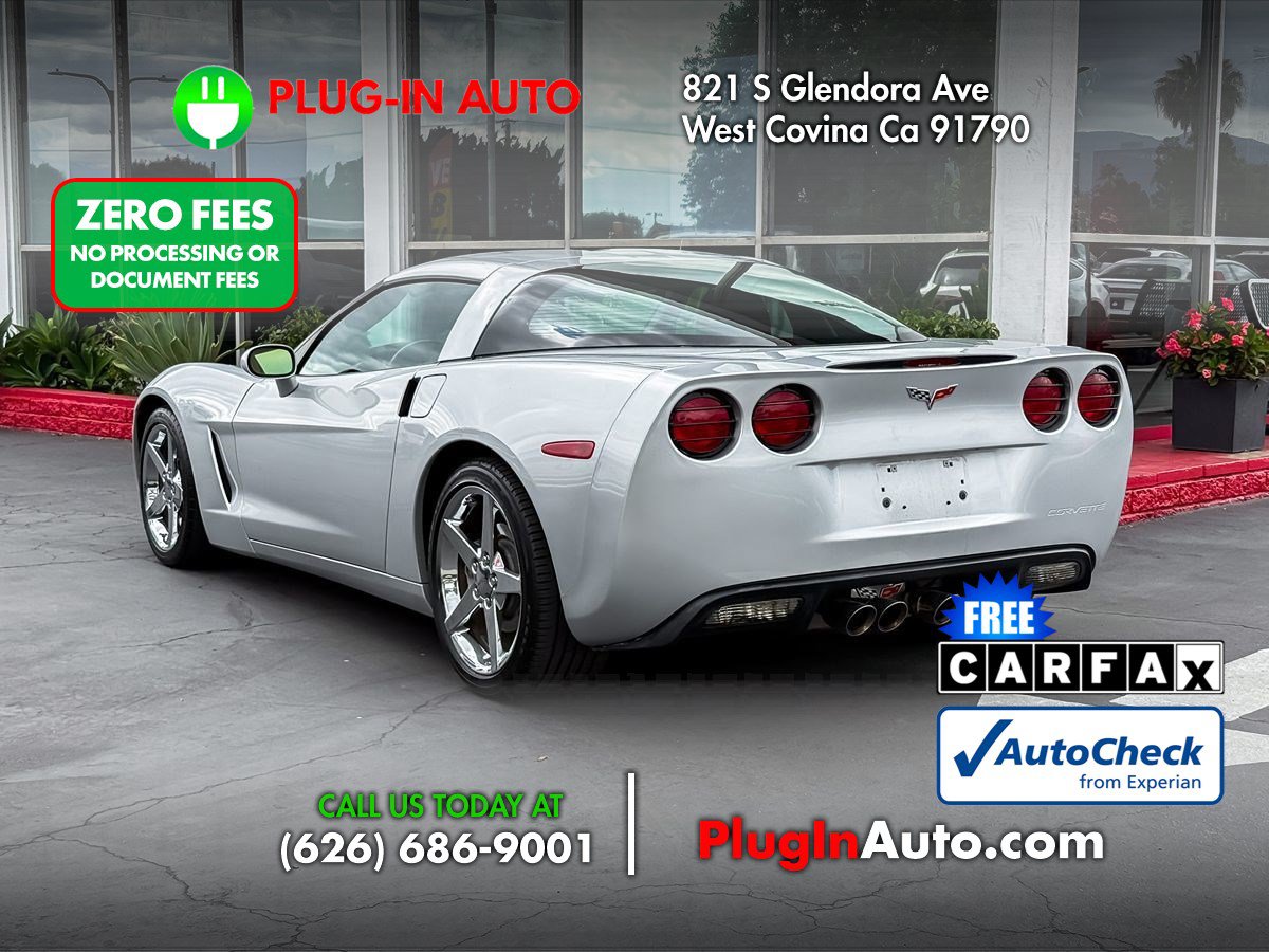 Used 2012 Chevrolet Corvette Coupe w/ 2LT Preferred Equipment Group RWD image 6