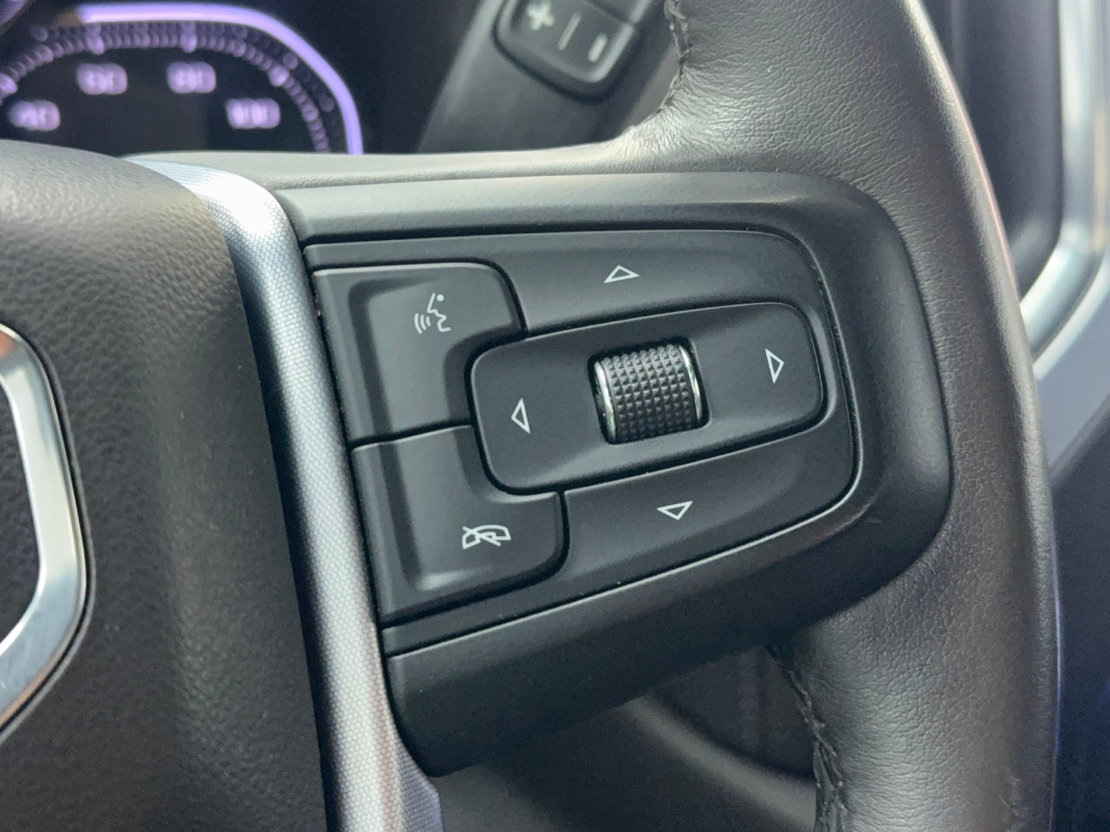 Used 2019 GMC Sierra 1500 SLT w/ SLT Premium Plus Package AWD/4WD image 33