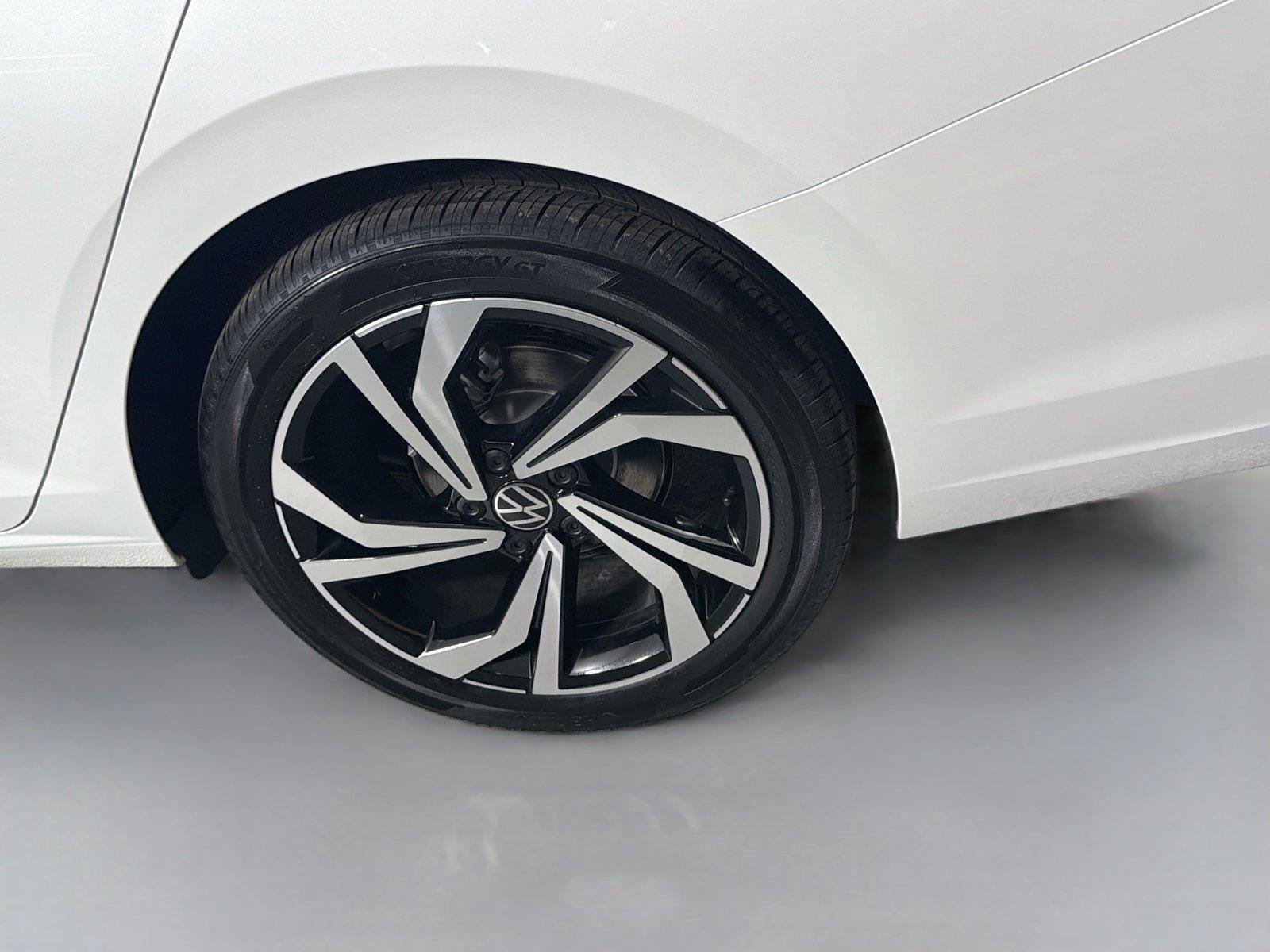 New 2027 Volkswagen Jetta SEL FWD image 30