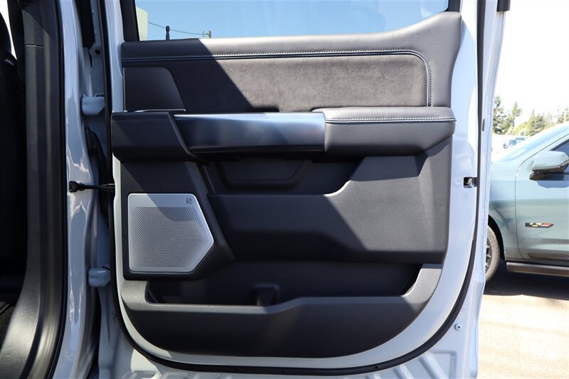 Used 2026 Ford F350 Platinum AWD/4WD image 32