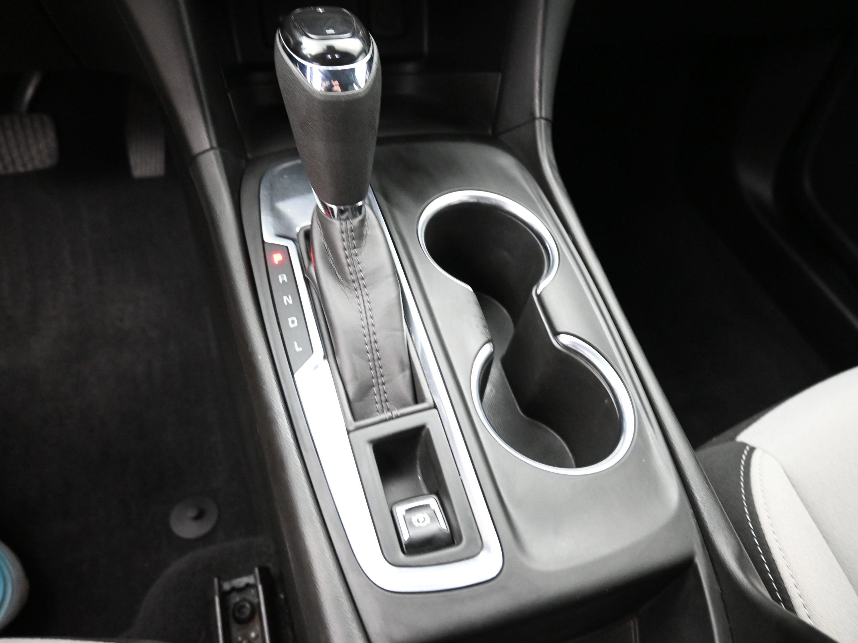 Used 2021 Chevrolet Equinox LS w/ LS Convenience Package image 12