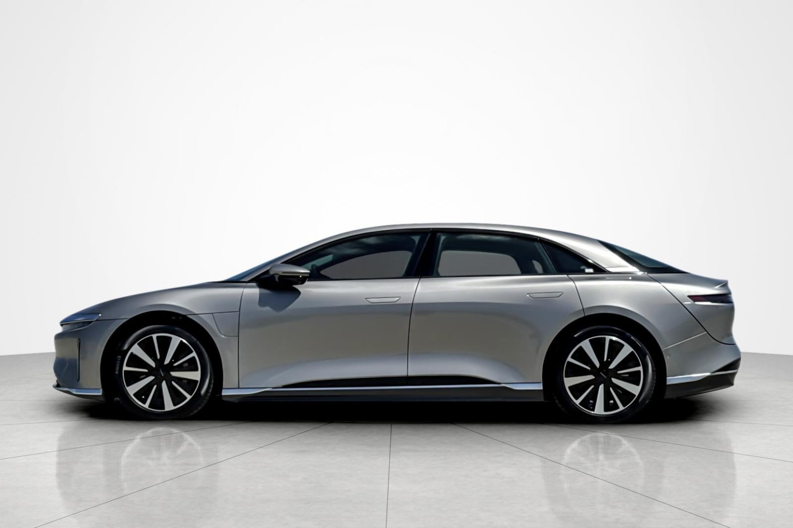 Used 2026 Lucid Air Touring AWD/4WD image 2