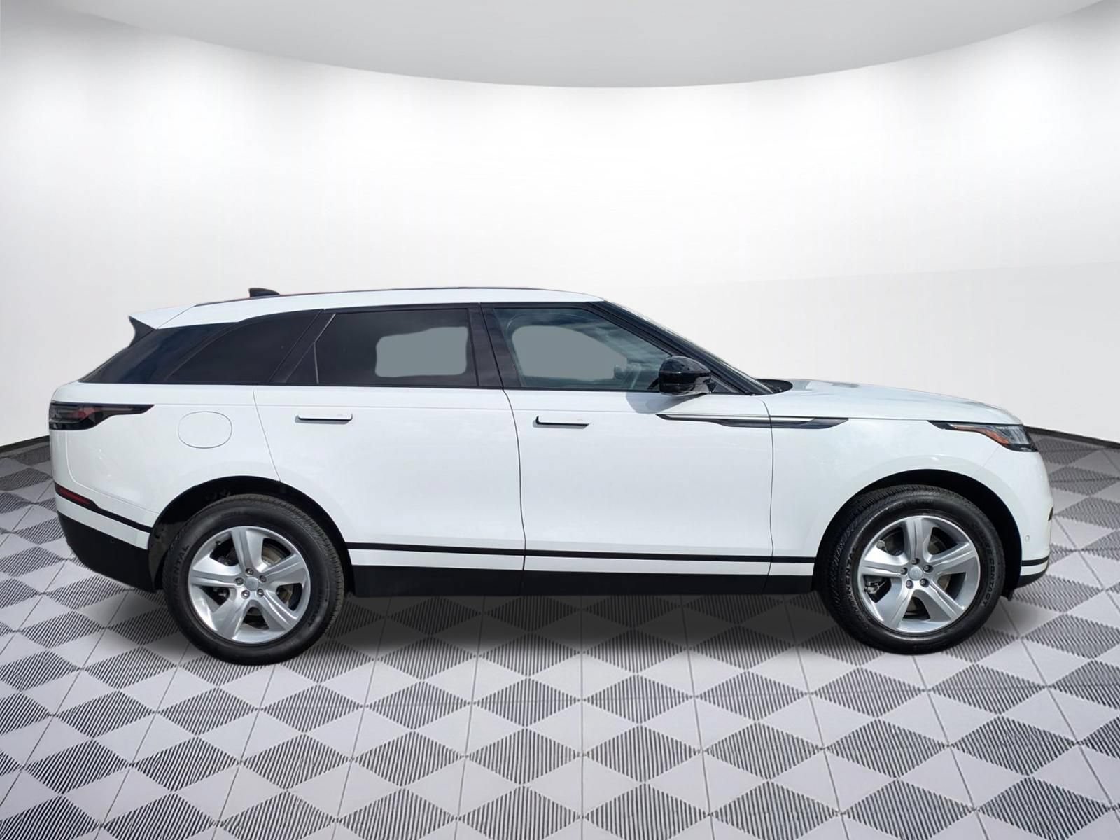 Used 2026 Land Rover Range Rover Velar S AWD/4WD image 4