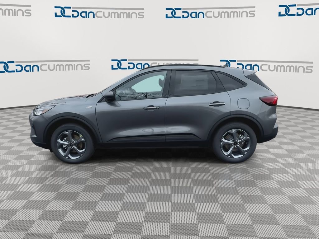 New 2025 Ford Escape ST-Line w/ Cold Weather Package AWD/4WD image 5