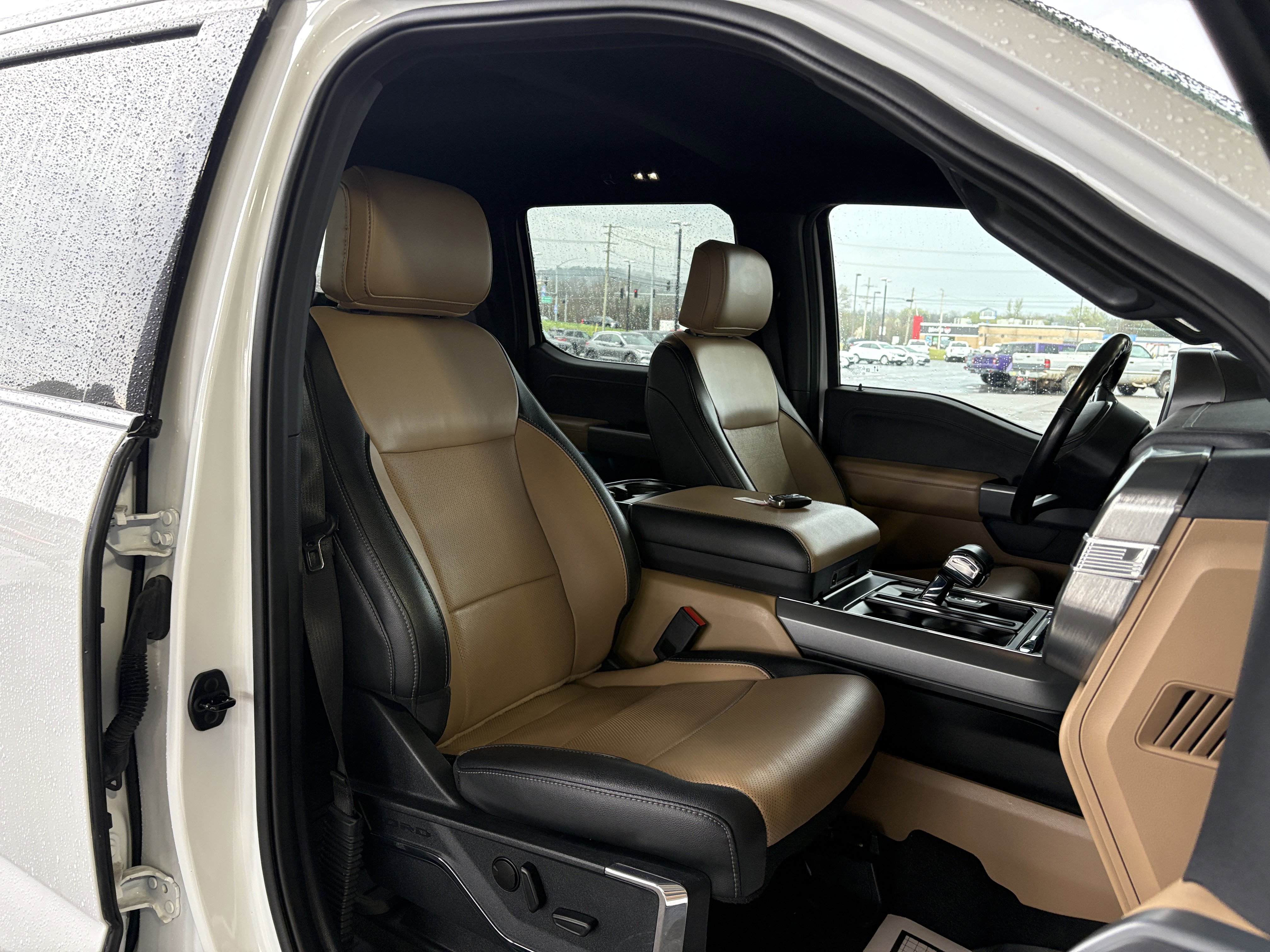 Used 2023 Ford F150 Lariat image 36