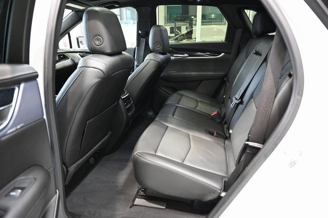 Used 2025 Cadillac XT5 Premium Luxury image 12