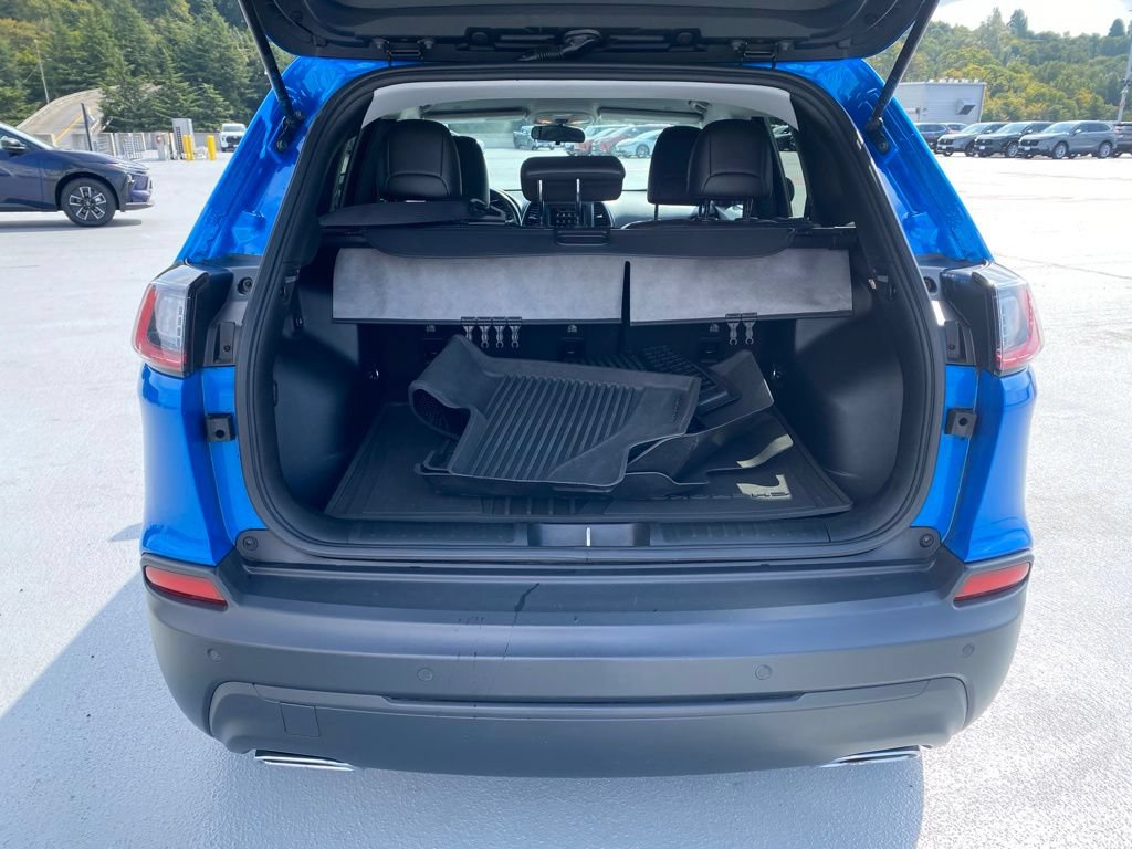 Used 2020 Jeep Cherokee Latitude Plus AWD/4WD image 9