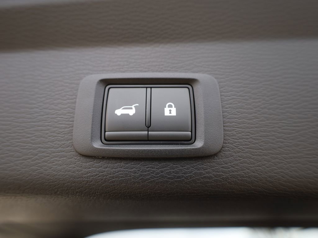 New 2025 Mitsubishi Outlander SE image 26