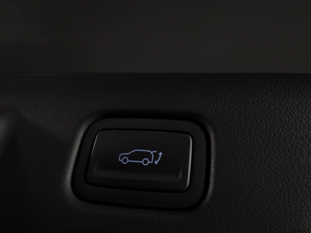Used 2024 Hyundai Kona Limited AWD/4WD image 31