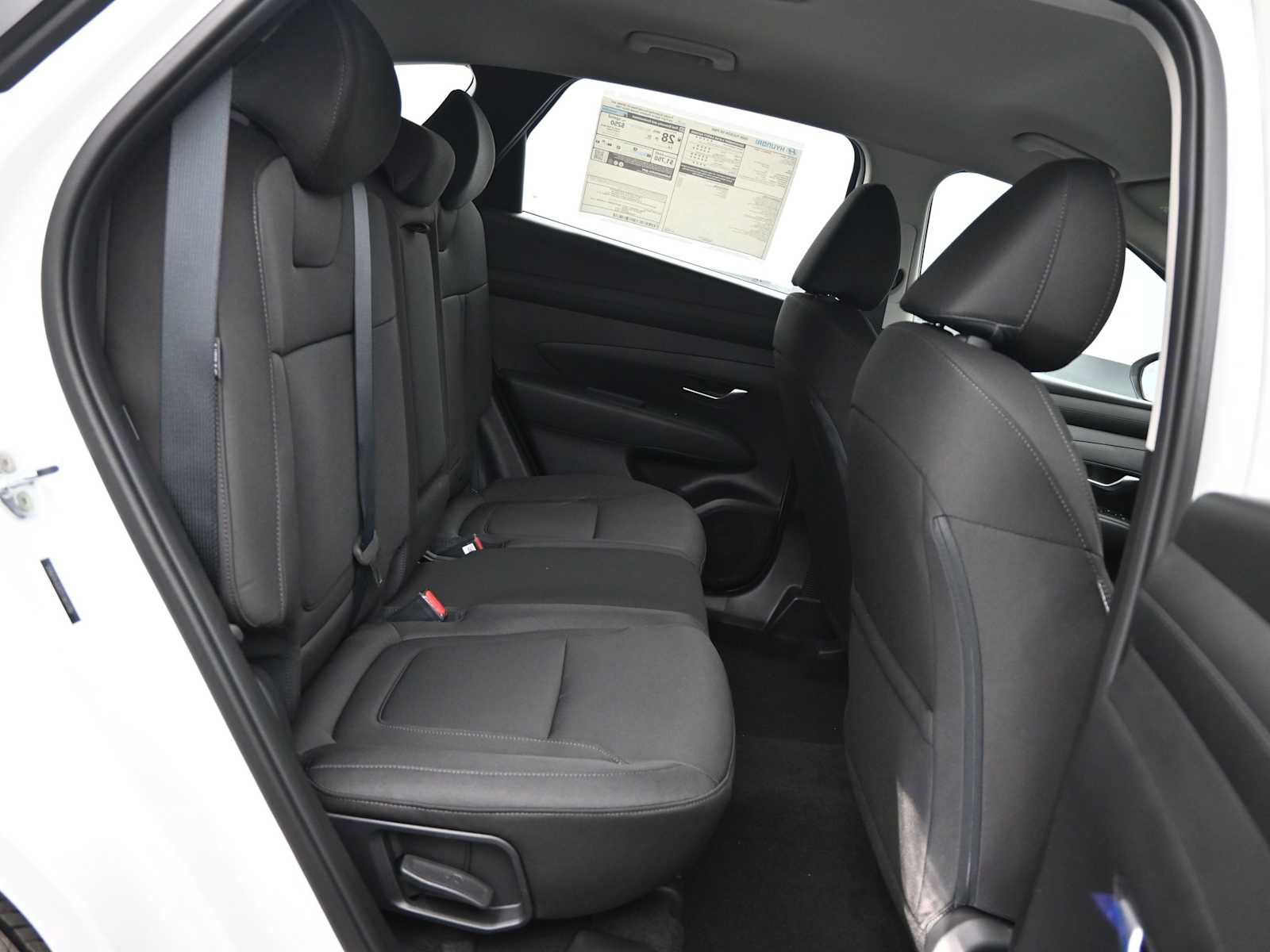 New 2026 Hyundai Tucson SE image 12