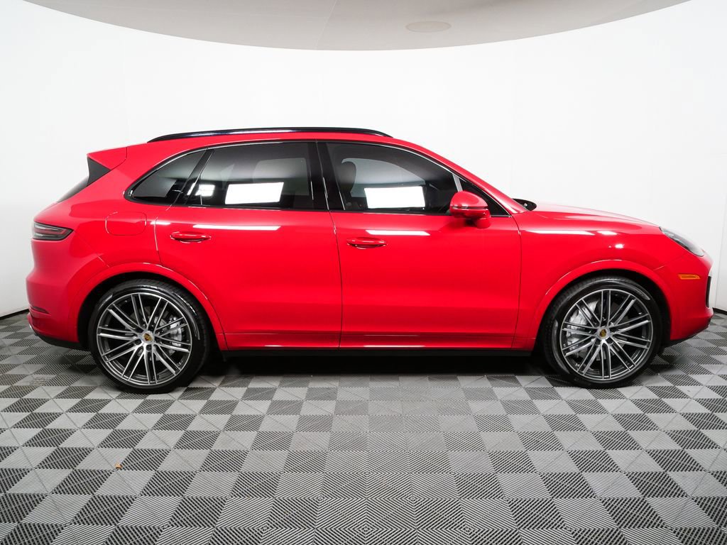 Certified 2023 Porsche Cayenne Turbo w/ Assistance Package image 29