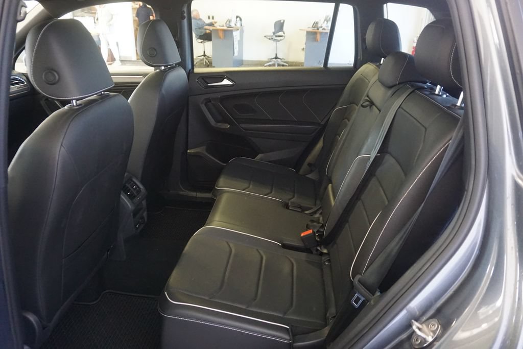 Used 2022 Volkswagen Tiguan SEL R-Line AWD/4WD image 22