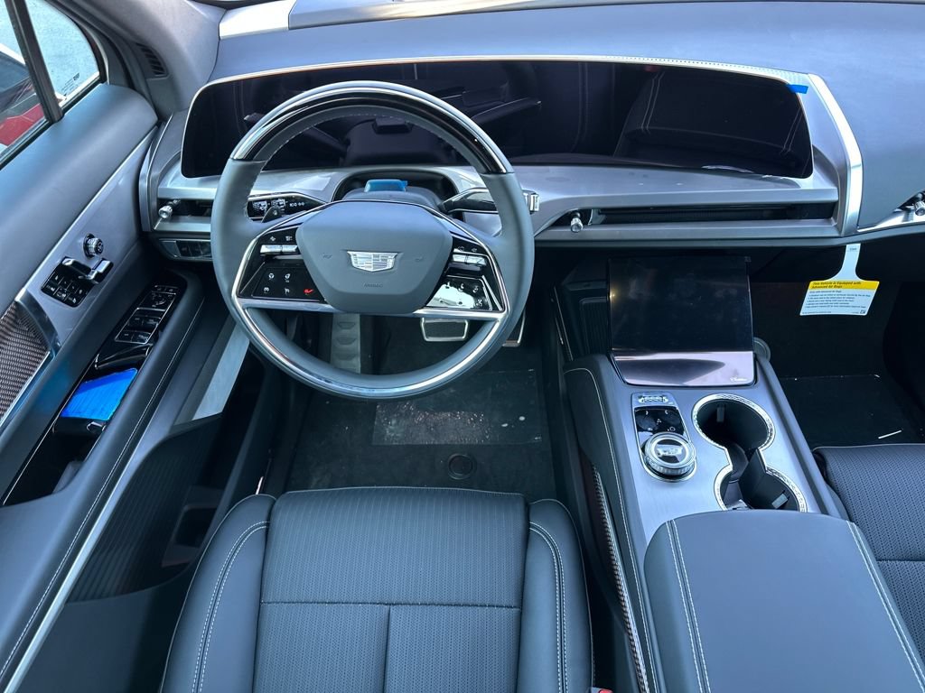New 2026 Cadillac Vistiq Premium Luxury w/ LPO, Floor Liner Package AWD/4WD image 11