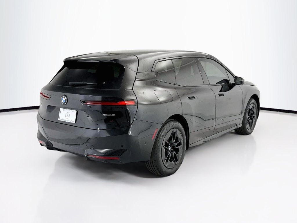 Used 2026 BMW iX xDrive45 w/ Premium Package AWD/4WD image 5