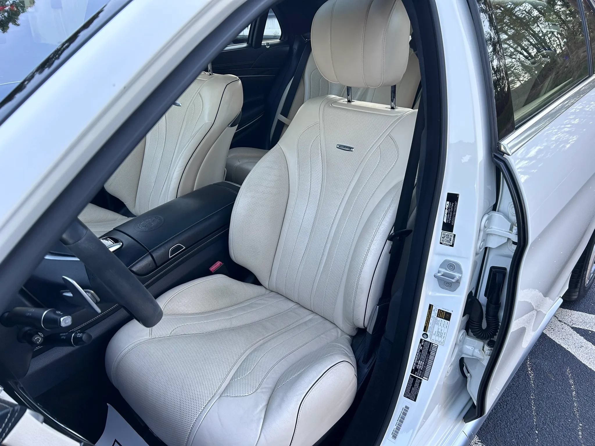 Used 2015 Mercedes-Benz S 63 AMG 4MATIC Sedan image 31