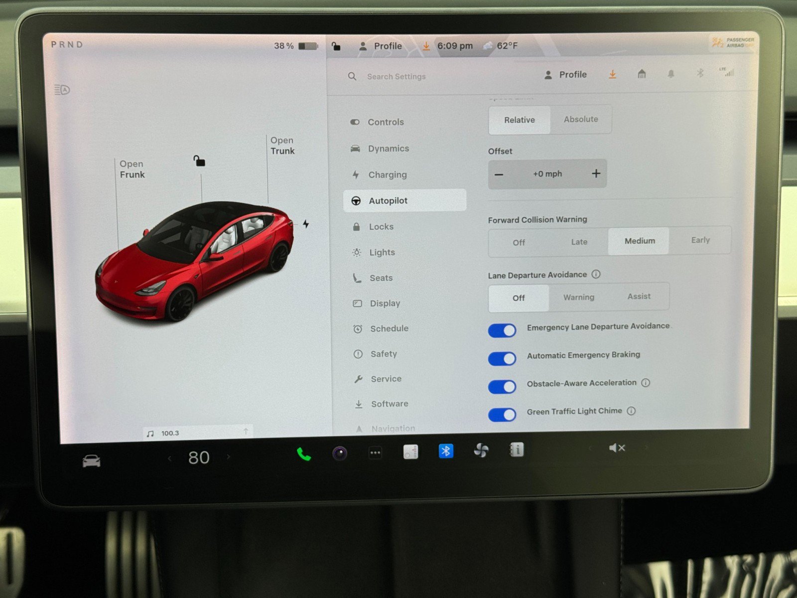 Used 2021 Tesla Model 3 Performance image 27