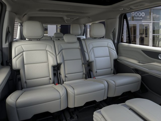 New 2026 Lincoln Navigator L Reserve w/ Jet Appearance Package AWD/4WD image 11