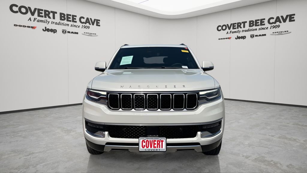 Used 2022 Jeep Wagoneer Series III w/ Premium Group I image 2
