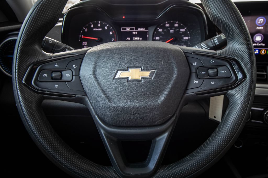 Used 2024 Chevrolet Trax LS FWD image 32