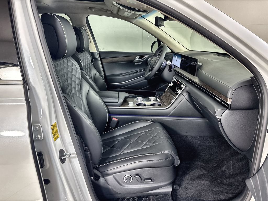 Used 2025 Genesis GV80 3.5T Prestige AWD/4WD image 26