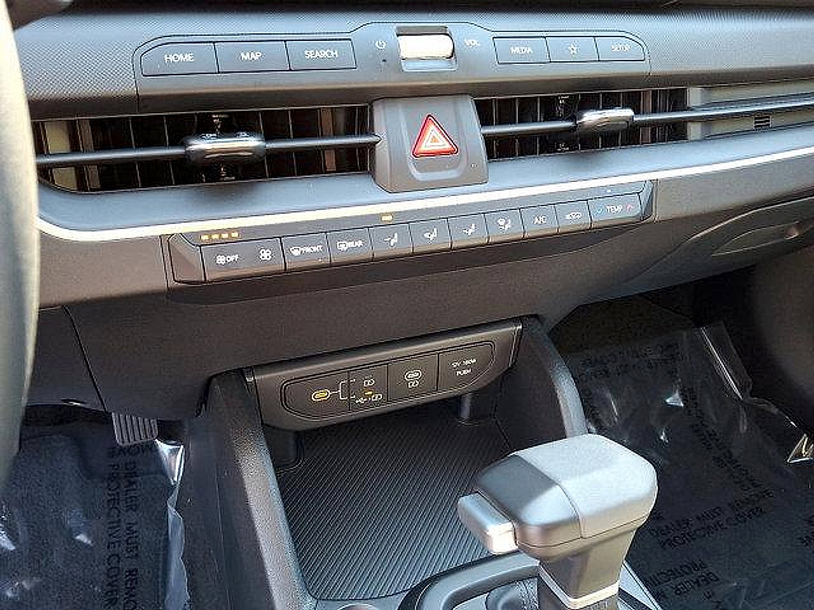 New 2025 Kia K4 LXS image 8