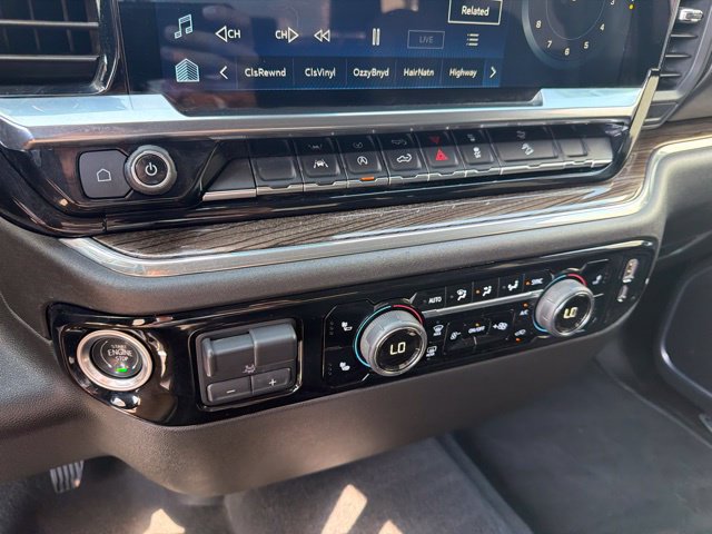 Used 2023 Chevrolet Silverado 1500 LT AWD/4WD image 35