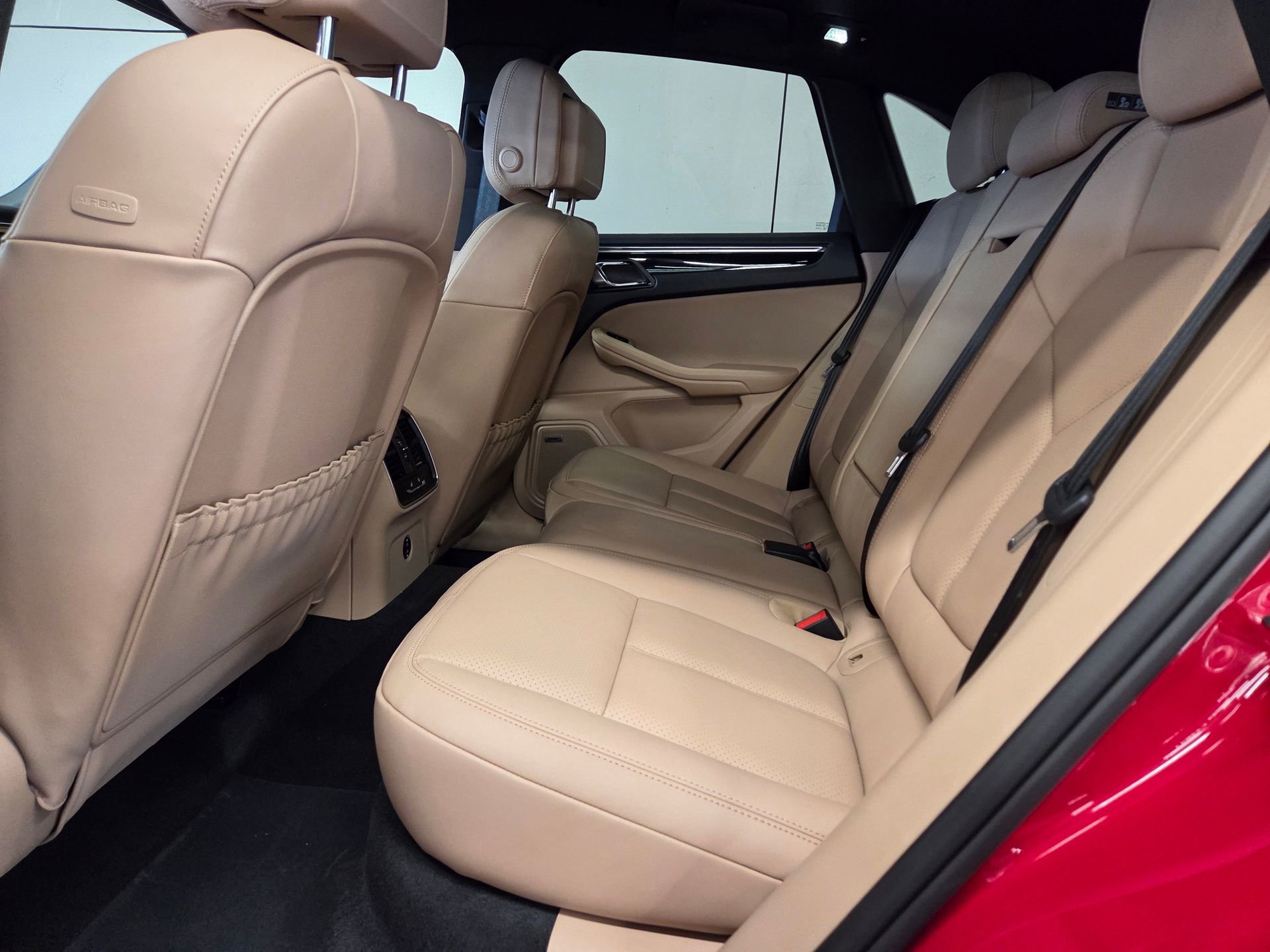 New 2026 Porsche Macan AWD/4WD image 11