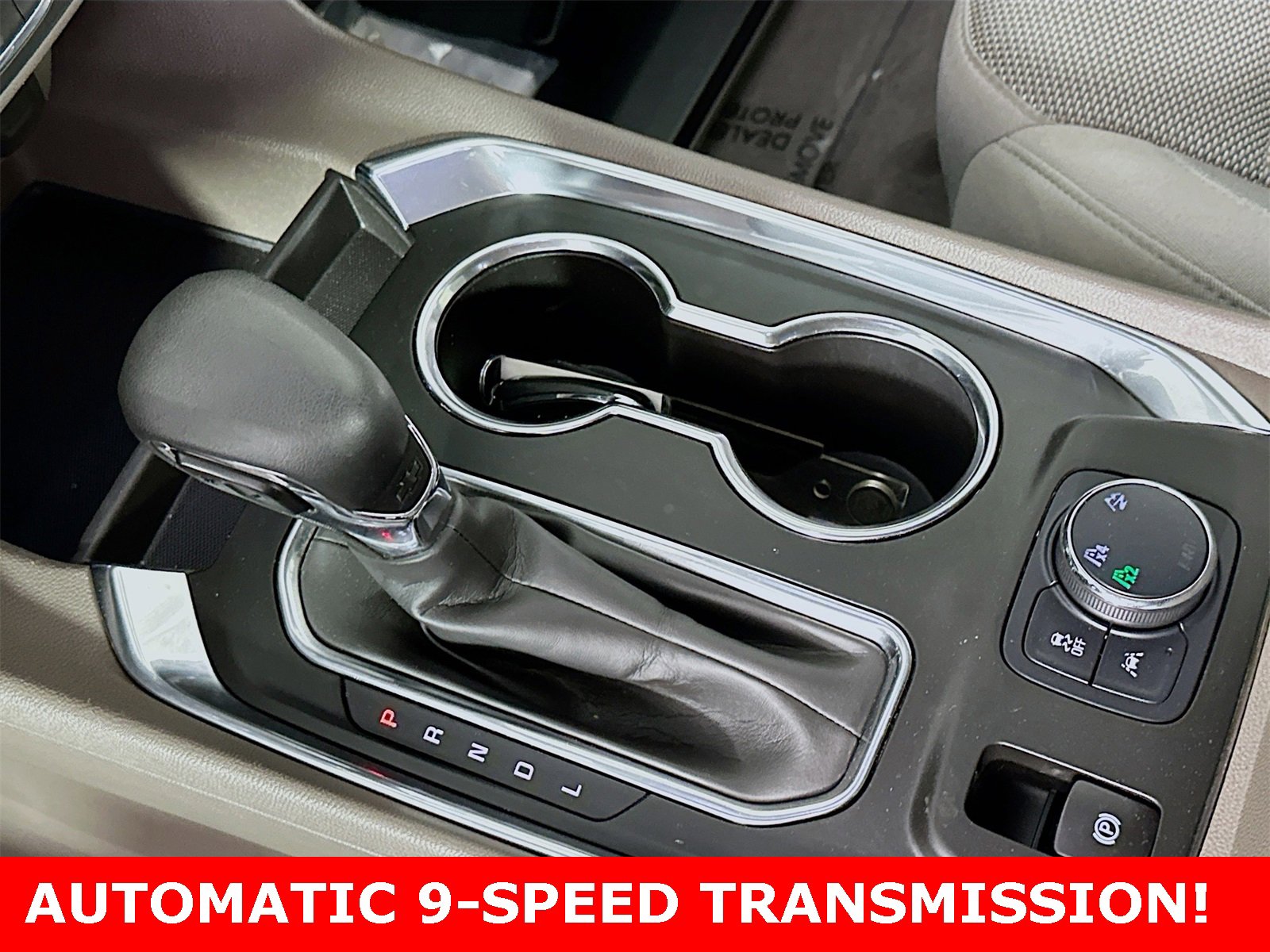 Used 2021 Chevrolet Traverse LT image 21