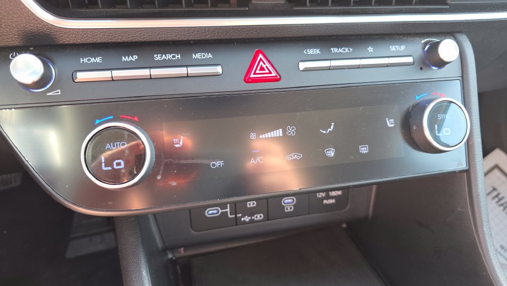 Used 2025 Hyundai Sonata SEL FWD image 19