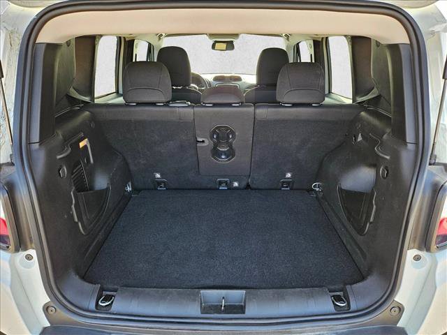Used 2020 Jeep Renegade Altitude FWD image 6