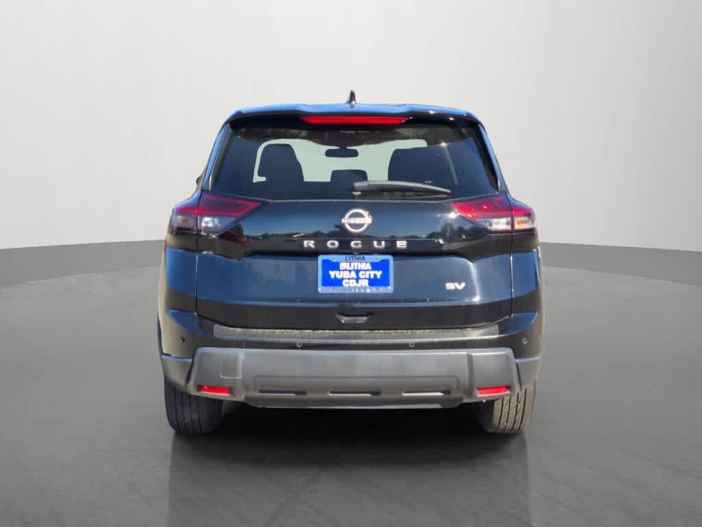 Used 2024 Nissan Rogue SV FWD image 5