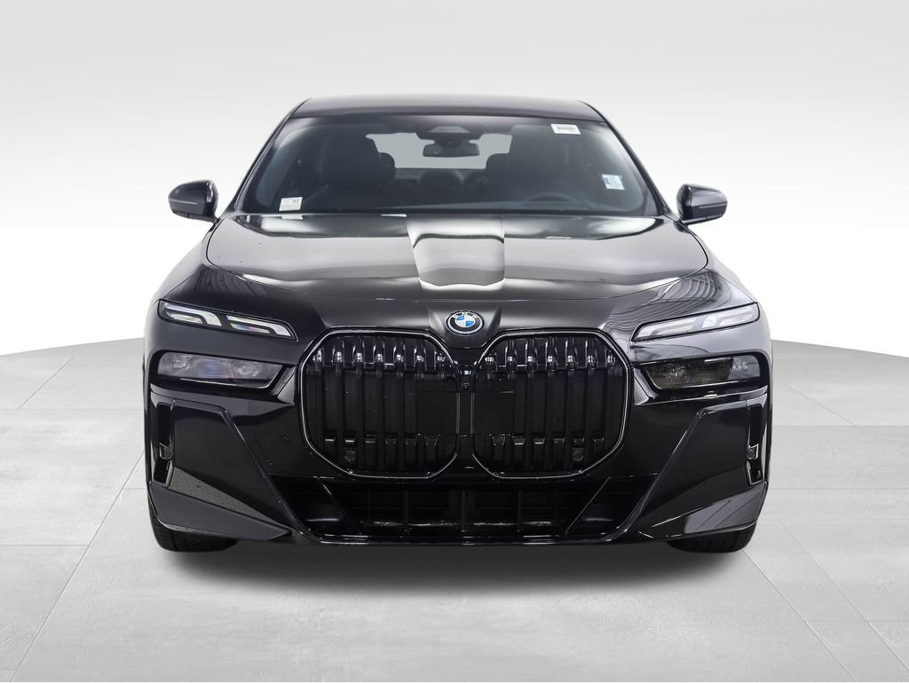 New 2026 BMW i7 xDrive60 w/ Premium Package AWD/4WD image 8