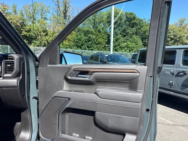Used 2026 Chevrolet Silverado 1500 LT AWD/4WD image 30