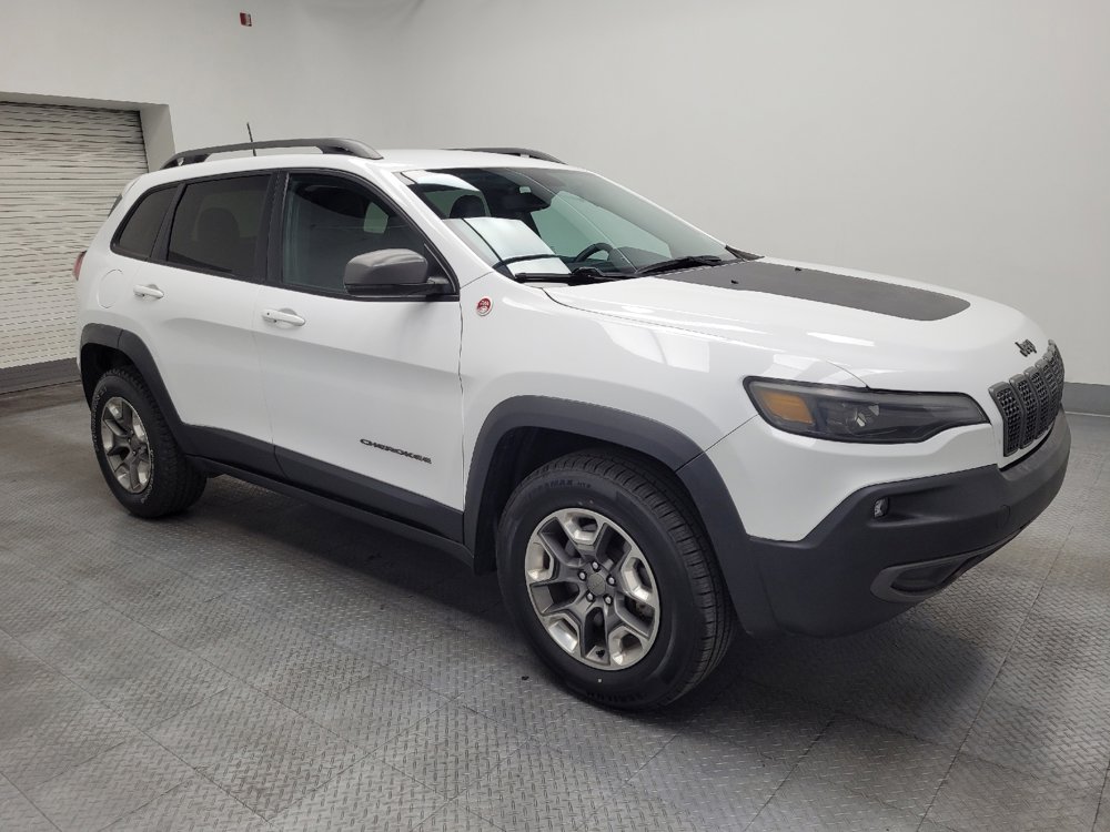 Used 2019 Jeep Cherokee Trailhawk w/ Cold Weather Group AWD/4WD image 11