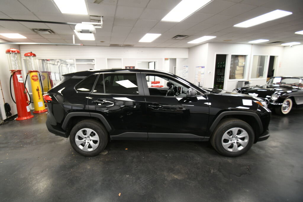 Certified 2024 Toyota RAV4 LE image 8