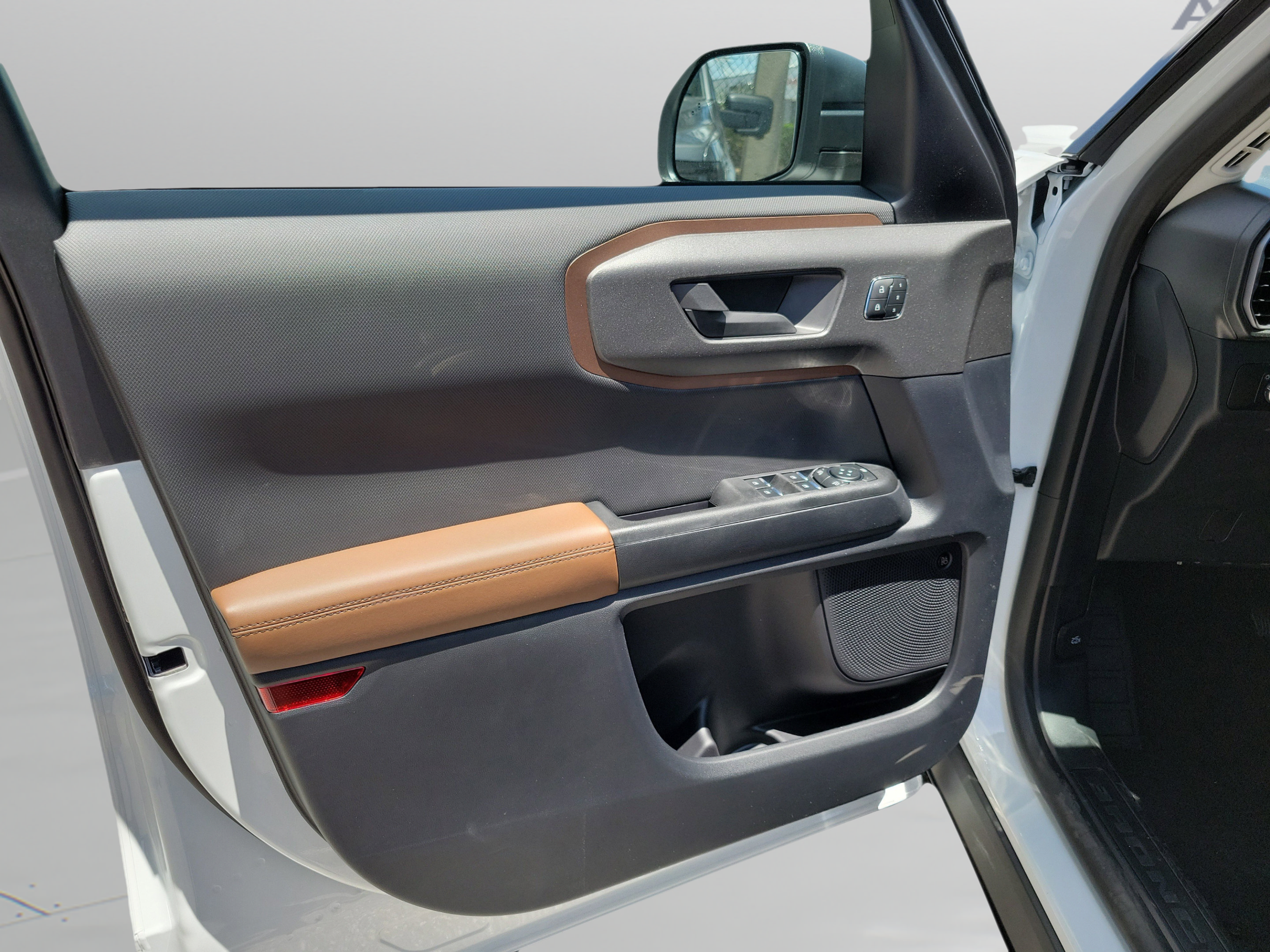 New 2026 Ford Bronco Sport Outer Banks w/ Outer Banks Tech Package+ AWD/4WD image 14