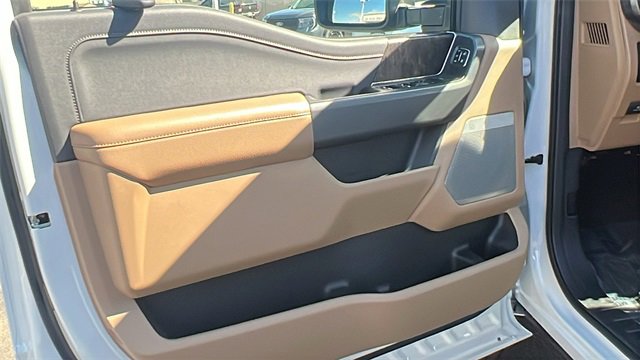 New 2026 Ford F350 Lariat image 16