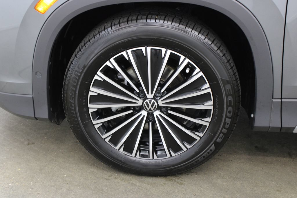 Certified 2026 Volkswagen Tiguan S w/ 18" Wheel Package FWD image 26
