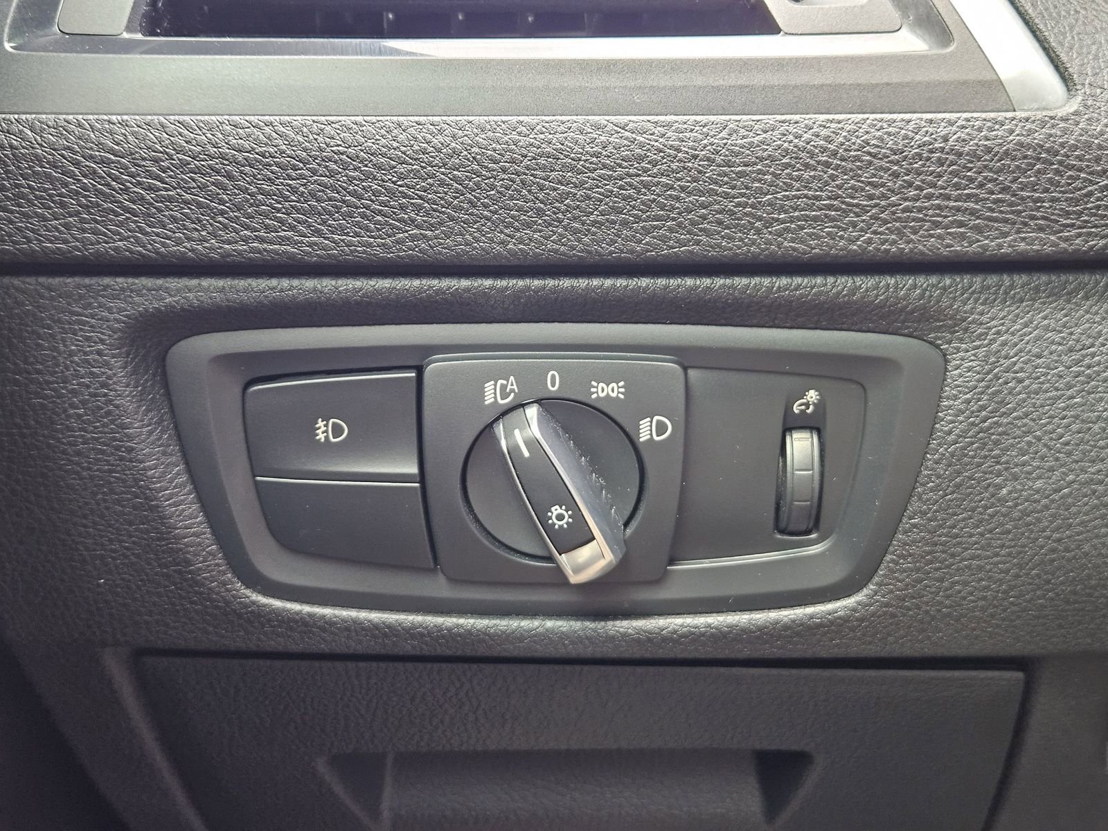 Used 2018 BMW 230i Coupe image 24