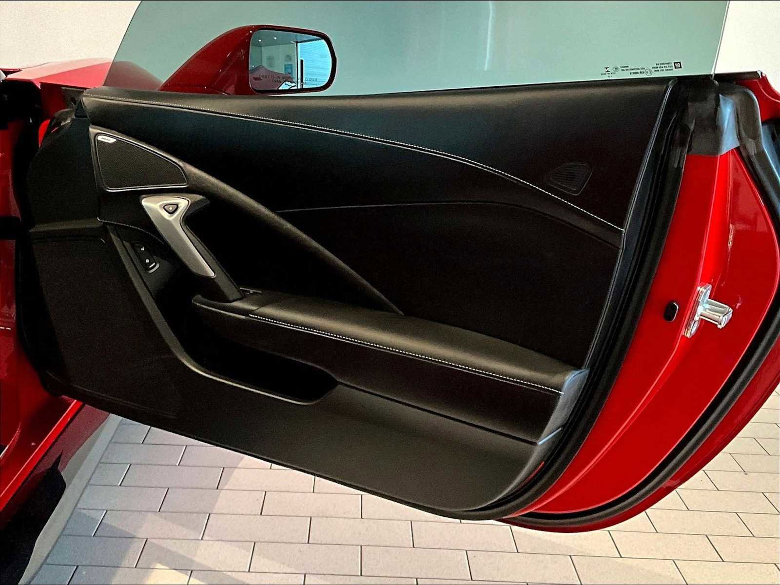 Used 2016 Chevrolet Corvette Z06 w/ 3LZ Preferred Equipment Group image 25